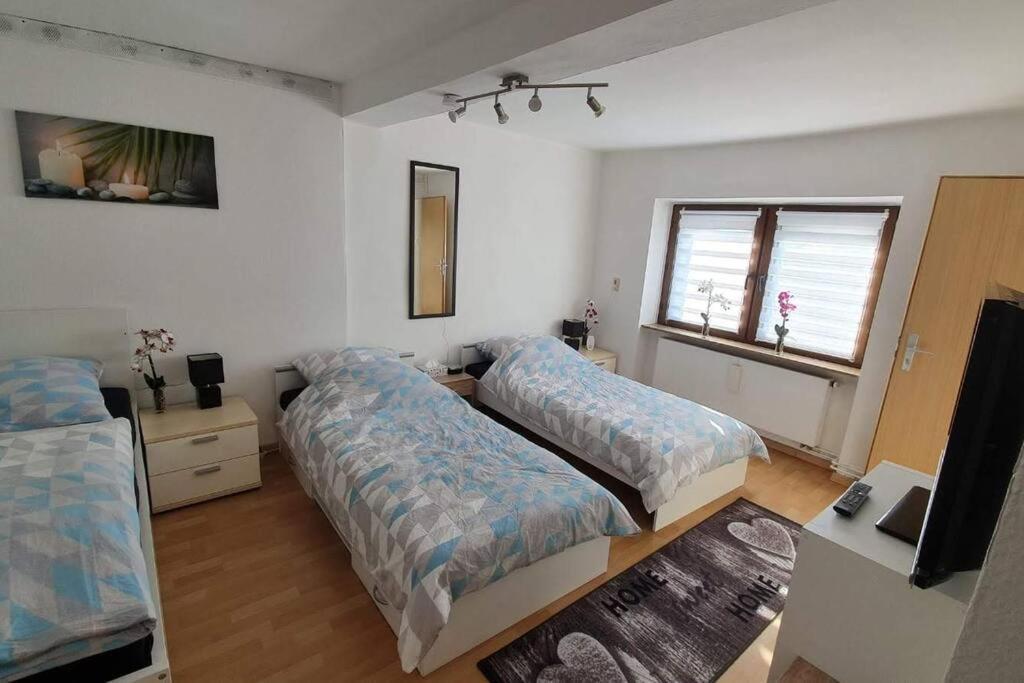 Hanau Frankfurt * Neuberg